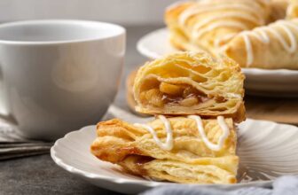 Apple Turnovers (Simple Recipe!) | Cookies & Cups