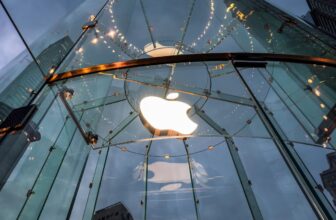 Apple hires Google veteran as its new vp of AI